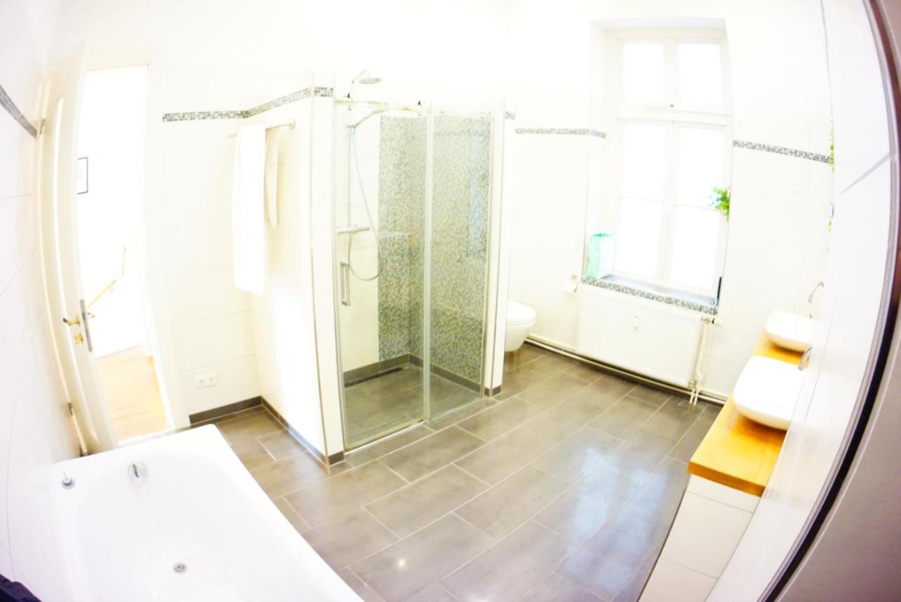 Grosszuegige Altbauwohnung In Bestlage Amburgo Esterno foto